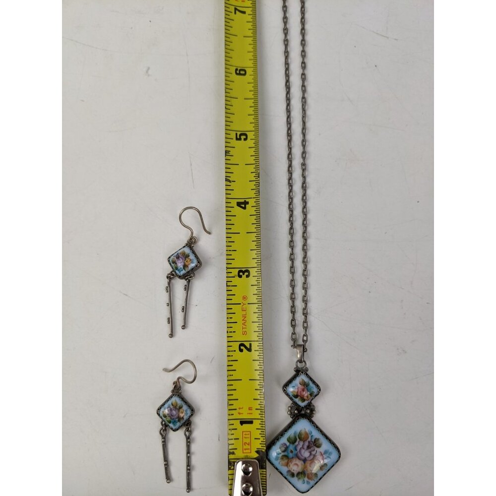 Vintage Finift Jewelry Set Floral Painting USSR Russia Pendant Necklace Earrings - Picture 12 of 13